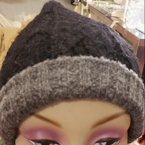 New 100% reversable  baby alpaca hat